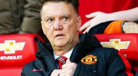 Lui van Qal istefaya göndərildi