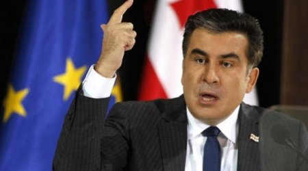 Saakaşvilinin iş yerində axtarış aparıldı