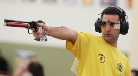 Daha bir idmançımız olimpiadada