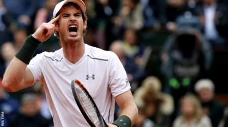 Andy Murray fights back to beat Richard Gasquet