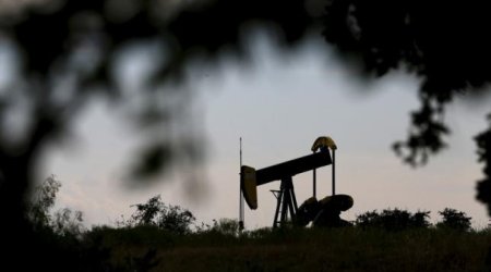 Oil prices tread water ahead of OPEC meeting