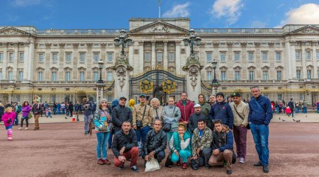 Gənc Tamaşaçılar Teatrının kollektivi Beynəlxalq tədbirlərdən mükafatlarla döndü
