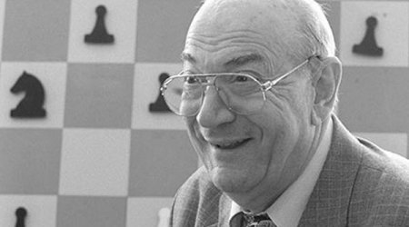 Məşhur qrossmeyster Viktor Korçnoy vəfat edib