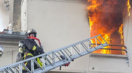 Крупный пожар под Парижем