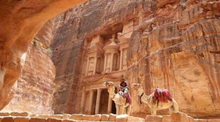 Petra, Jordan: Huge monument found 'hiding in plain sight'