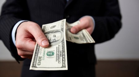 Dollar bahalaşdı - Məzənnə