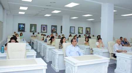 AMEA-da alman və fransız dillərindən doktorluq imtahanı