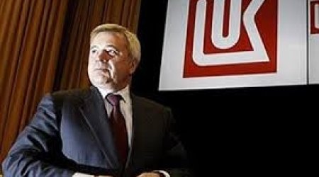 Vahid Ələkbərov yenidən prezident seçildi