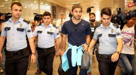 Türkiyə millisi 5 nəfərlə qayıtdı, azarkeşlər qarşılamadı