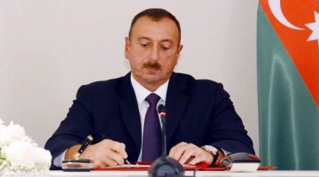 İlham Əliyev sloveniyalı həmkarını təbrik etdi