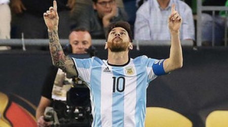 Messi millidəki karyerasını başa vurdu