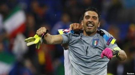 Buffon: «Neuer məndən güclüdür»