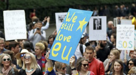 AB liderlərindən “Brexit” təminatı