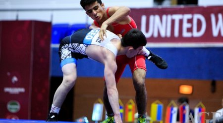 Güləşçilərmiz erməni rəqiblərini məğlub etdi - VİDEO