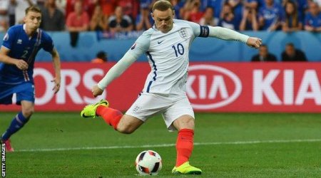 Jose Mourinho to determine Wayne Rooney's England role