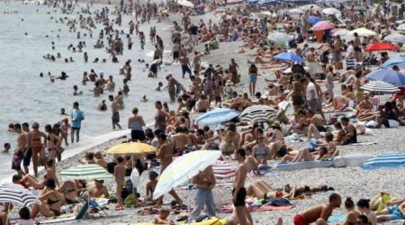 Scientists rehash evidence on sunscreen and skin cancer
