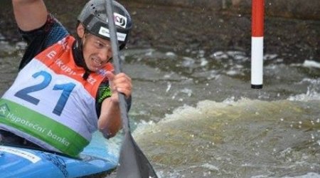 Азербайджан вышел в полуфинал 