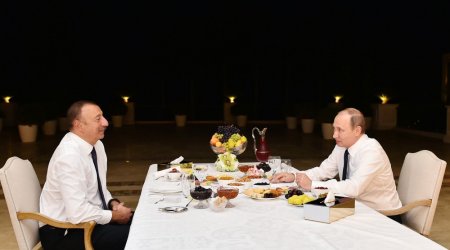 İlham Əliyev Vladimir Putini çay süfrəsinə dəvət edib