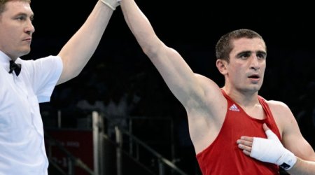 Albert Səlimov 1/4 finalda