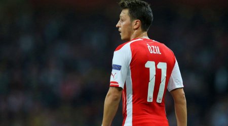 Özil gedir, yoxsa qalır?
