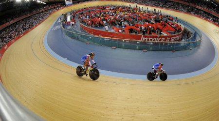 The Azerbaijani cyclist advances to the next stage at Rio Olympics