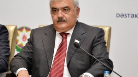 Rövnəq Abdullayev: 