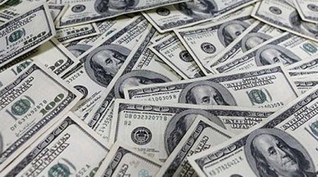 Azerbaijani banks buy over $70M through auction