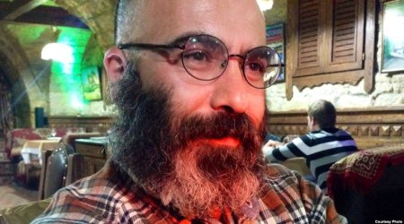 E-kitab: Seymur Baycan: Qanadı qırılmış quş da uçarmış