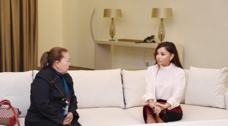 Mehriban Aliyeva meets vice-president of Colombian Congress