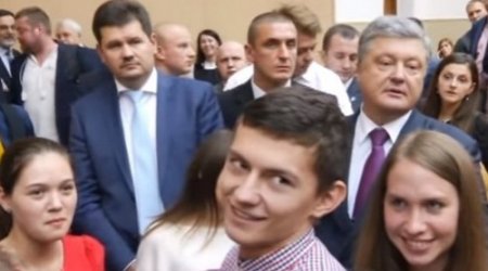 Tələbədən prezidentə maraqlı sual - VİDEO