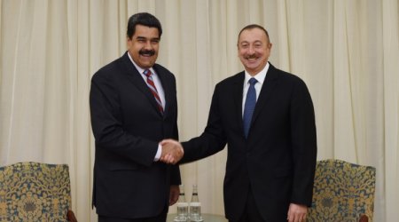 İlham Əliyev İstanbulda Nikolas Maduro ilə görüşdü