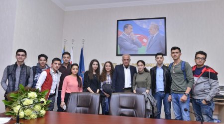 BHOS students met with Fuad Poladov