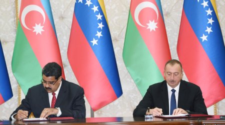 Prezidentlər mətbuata birgə bəyanatlarla çıxış ediblər - FOTOLAR (YENİLƏNİB)