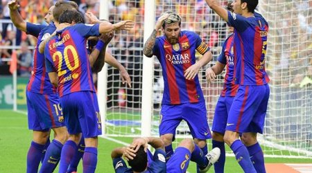 Neymarı butulka ilə vurdular - VİDEO