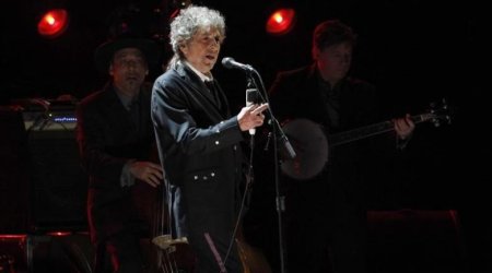 Swedish Academy says up to Dylan if he wants to come to receive Nobel Prize