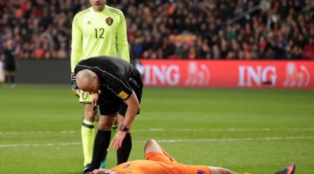 Futbolçu qapıçı ilə toqquşdu - YADDAŞINI İTİRDİ