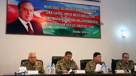 Hərbi təlimlərin yekunlarına dair iclas keçirilib - FOTO