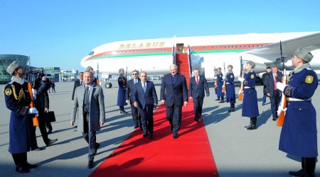 Aleksandr Lukaşenko Bakıya gəldi