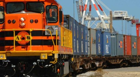 Hindistan Azərbaycan vasitəsilə Rusiyaya yük daşımalarına başlayır