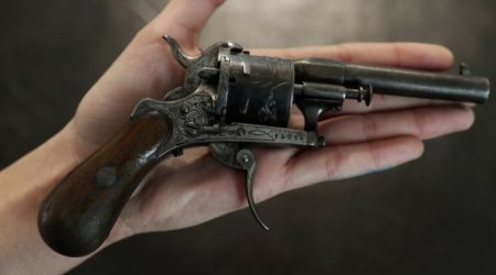 Gun that wounded French poet Rimbaud sold at auction