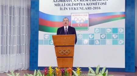 İlham Əliyev idmançılara mənzil bağışladı