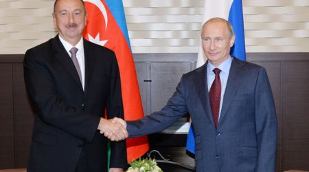 Putin İlham Əliyevi təbrik etdi