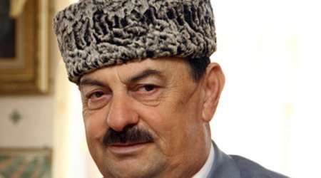 Ağaxan Abdullayev vəfat edib