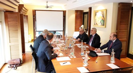 Azerbaijan, Switzerland mull prospects of transport corridors