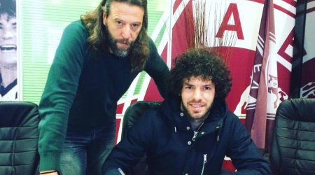 Azərbaycanlı futbolçu Yunanıstan klubu ilə müqavilə imzaladı