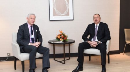 İlham Əliyev Dominik Bartonla görüşdü