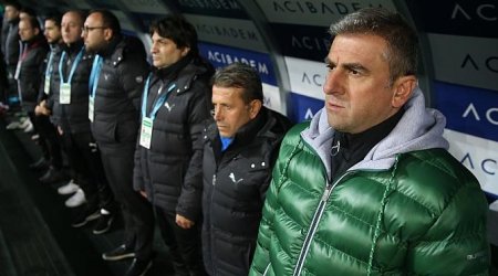 Dəniz Yılmaz baş məşqçisiz qaldı