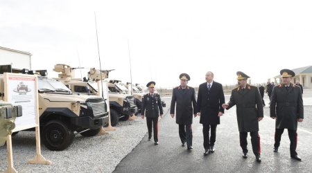 İlham Əliyev yeni hərbi şəhərciyin açılışında