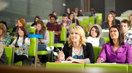 Bağlanan universitetlərin tələbələrinin taleyi necə olacaq? - Ekspertdən ŞƏRH