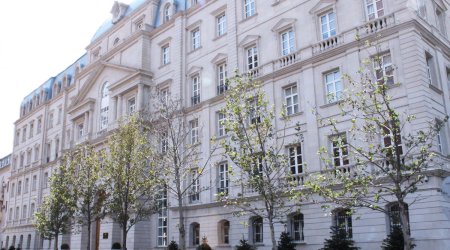 Azerbaijani finance ministry to put up manat bonds for auction